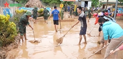 Nghe An’s Armed Forces Promptly Mitigate Consequences of Flooding